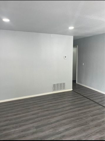 1701 N Lewis Avenue 19, Fayetteville, AR 72703