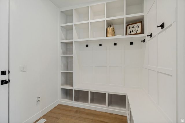 67 S KEAKI WOOD, Vineyard, UT 84059