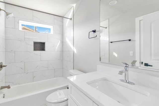 2500 Old Hapeville SW Road, Atlanta, GA 30315