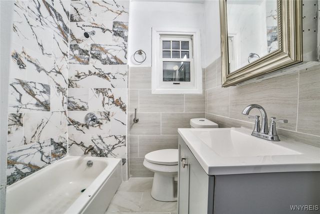 814 Elk Street, Buffalo, NY 14210