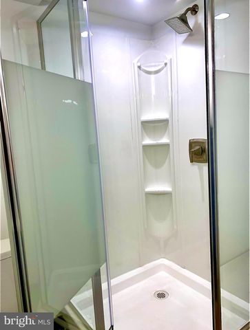 420 WOODFORD ST, Fredericksburg, VA 22401