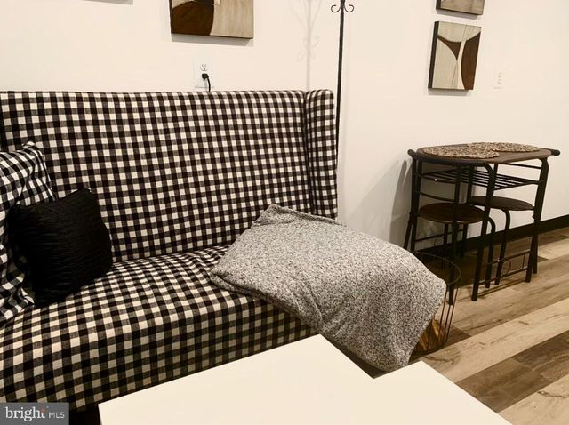 420 WOODFORD ST, Fredericksburg, VA 22401