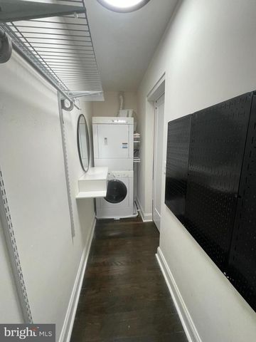 420 WOODFORD ST, Fredericksburg, VA 22401