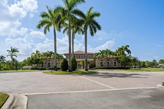 22561 SW 88th Pl 303-7, Cutler Bay, FL 33190
