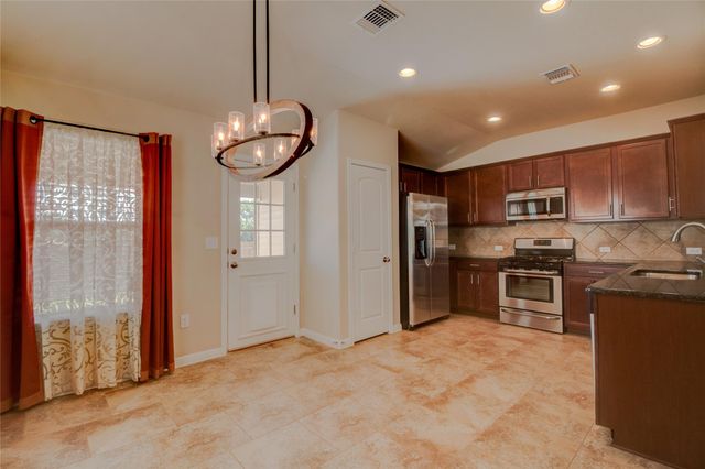 209 Moulins LN, Georgetown, TX 78626