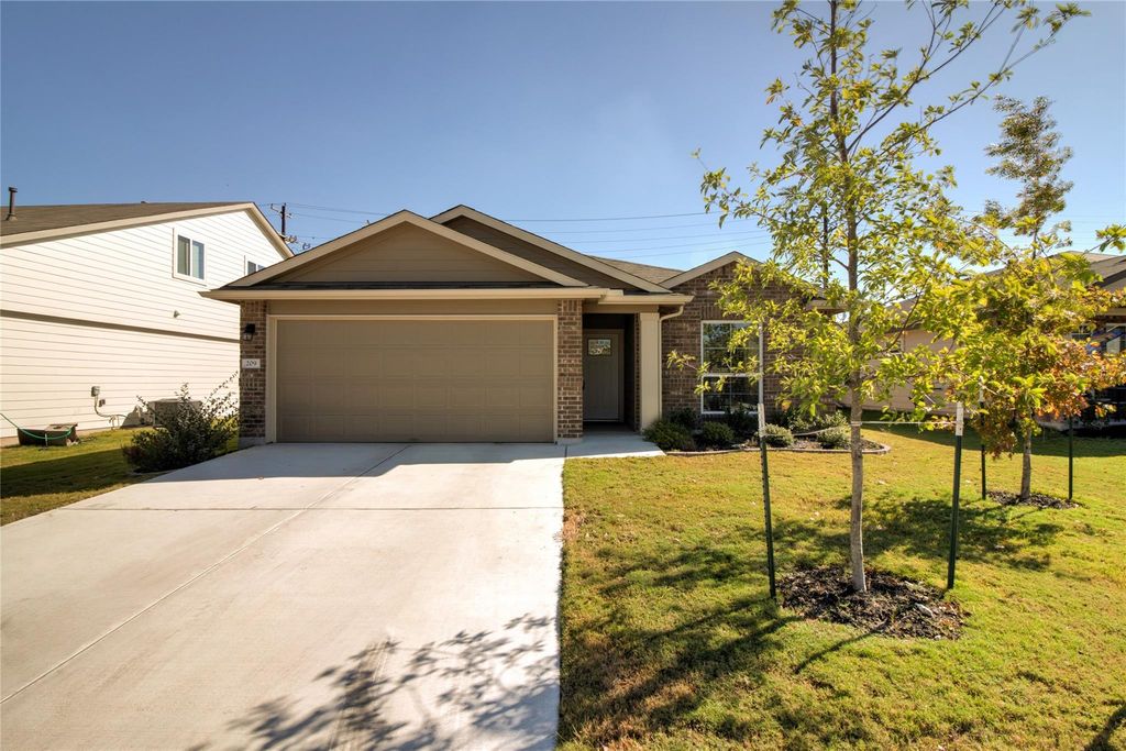 209 Moulins LN, Georgetown, TX 78626