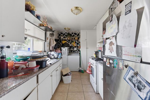 6617 Dorva Avenue, Bakersfield, CA 93306