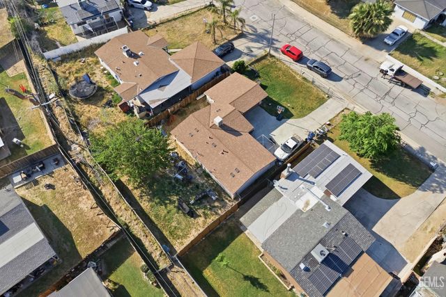 6617 Dorva Avenue, Bakersfield, CA 93306