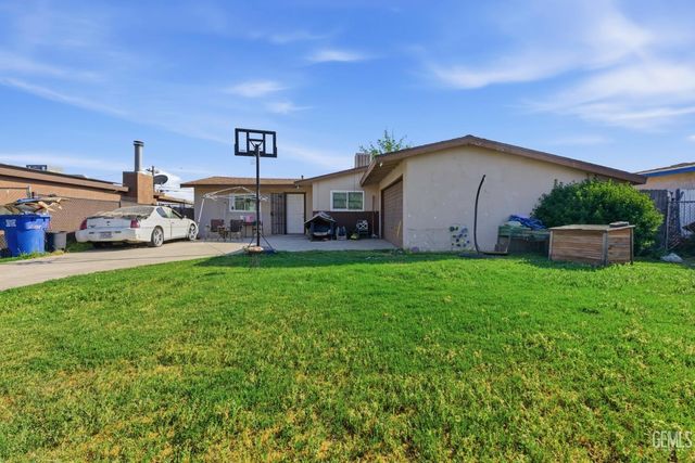 6617 Dorva Avenue, Bakersfield, CA 93306