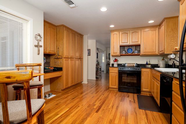 187 Prairie Landing Drive, Eagle Point, OR 97524