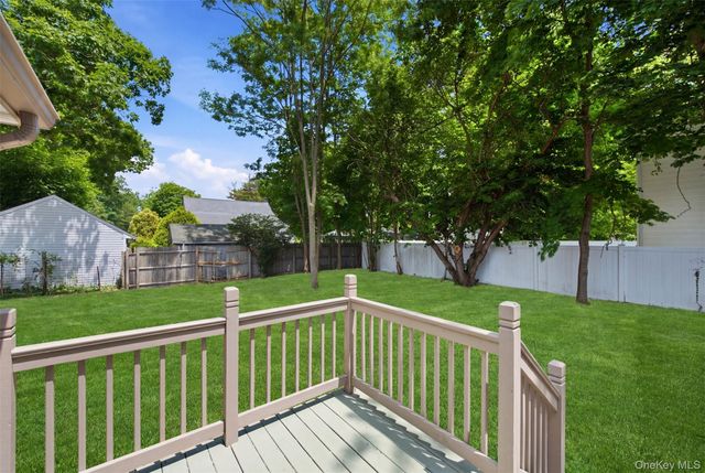 19 Lacrosse Road, Mastic Beach, NY 11951