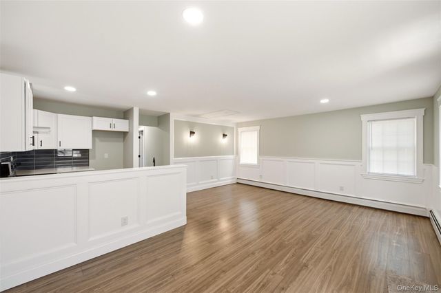 19 Lacrosse Road, Mastic Beach, NY 11951