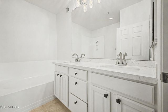2992 N MILLER Road 122, Scottsdale, AZ 85251