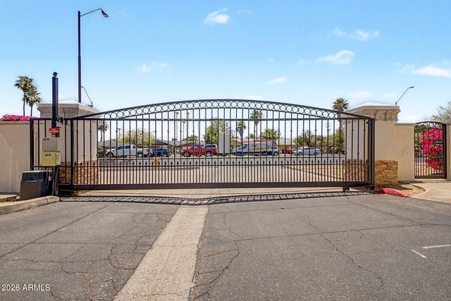 2992 N MILLER Road 122, Scottsdale, AZ 85251