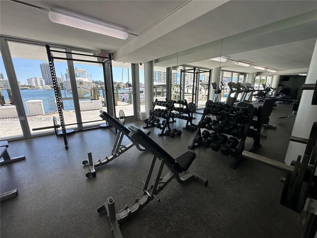 900 Bay Dr 413, Miami Beach, FL 33141