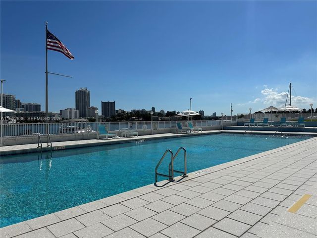 900 Bay Dr 413, Miami Beach, FL 33141