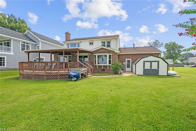 25 Hampshire DR, Hampton, VA 23669