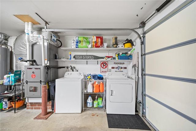 25 Hampshire DR, Hampton, VA 23669