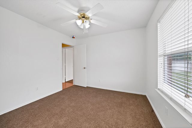 6711 Spur Ridge Court, Arlington, TX 76002