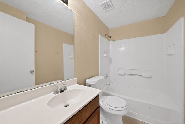 6711 Spur Ridge Court, Arlington, TX 76002