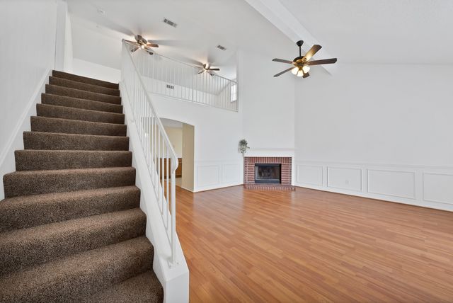 6711 Spur Ridge Court, Arlington, TX 76002