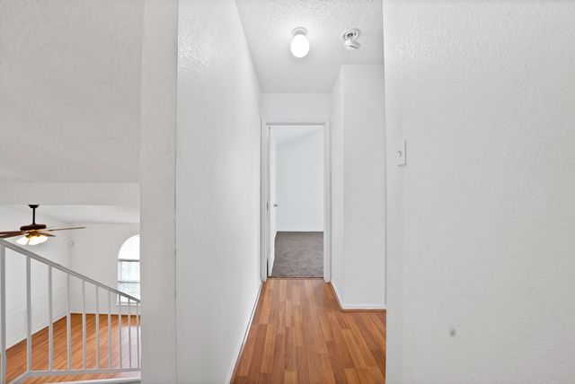 6711 Spur Ridge Court, Arlington, TX 76002