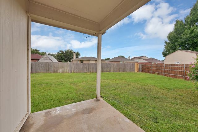 6711 Spur Ridge Court, Arlington, TX 76002