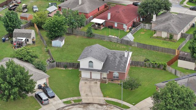 6711 Spur Ridge Court, Arlington, TX 76002