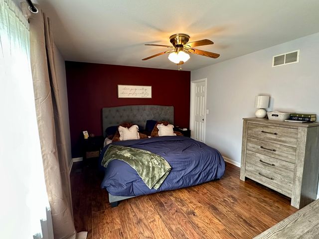 2511 Samantha Drive, Burlington, KY 41005