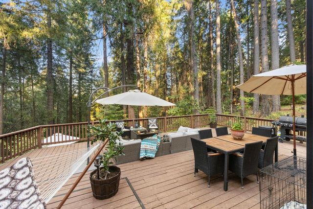 13011 Admiral Ln, Grass Valley, CA 95945