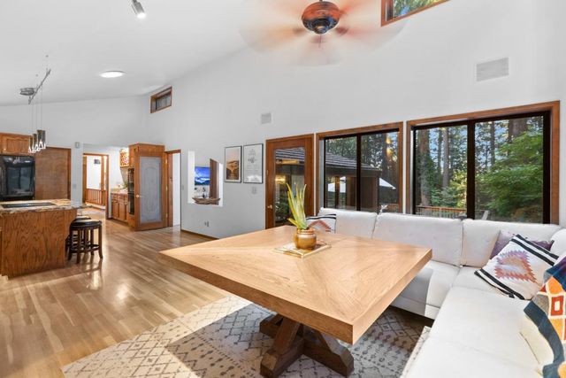 13011 Admiral Ln, Grass Valley, CA 95945