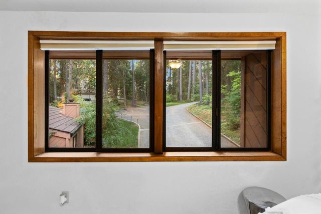 13011 Admiral Ln, Grass Valley, CA 95945