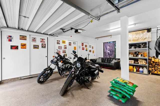 13011 Admiral Ln, Grass Valley, CA 95945