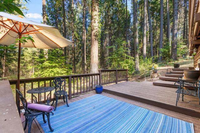 13011 Admiral Ln, Grass Valley, CA 95945