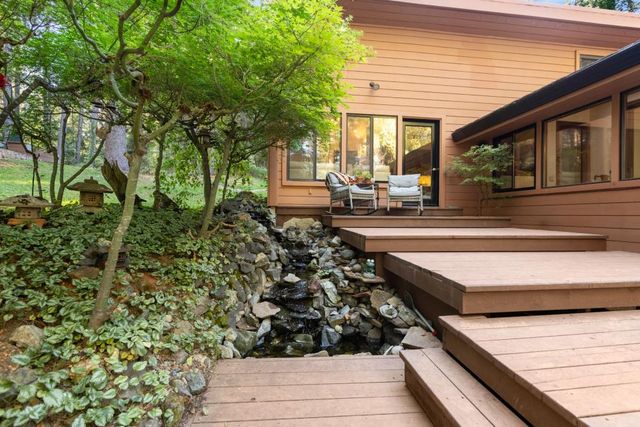 13011 Admiral Ln, Grass Valley, CA 95945