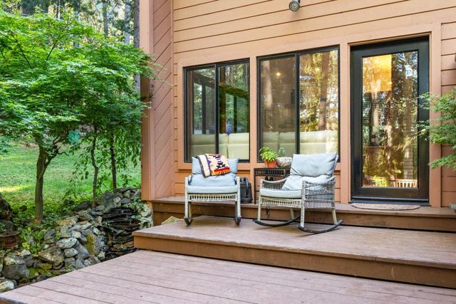 13011 Admiral Ln, Grass Valley, CA 95945