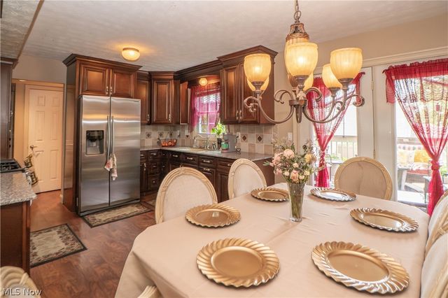 484 Stull Avenue, Akron, OH 44312