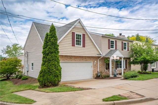 484 Stull Avenue, Akron, OH 44312