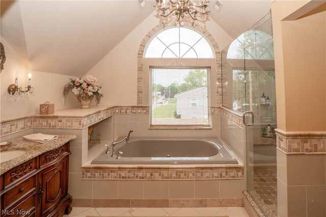 484 Stull Avenue, Akron, OH 44312