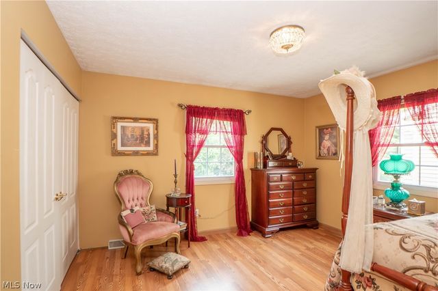 484 Stull Avenue, Akron, OH 44312