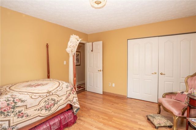 484 Stull Avenue, Akron, OH 44312