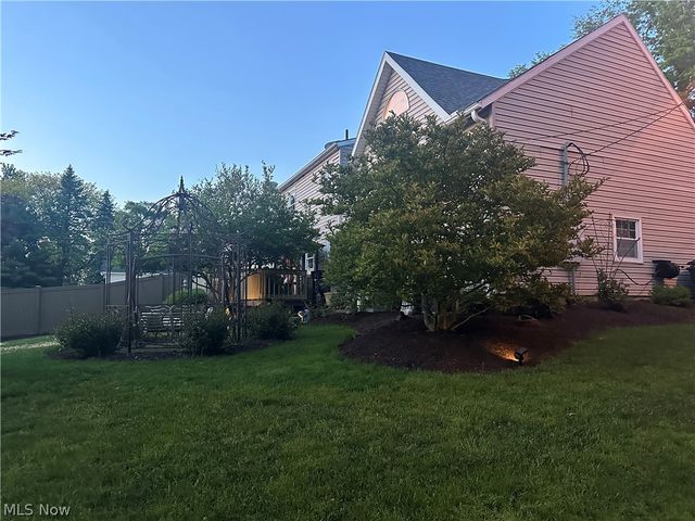 484 Stull Avenue, Akron, OH 44312