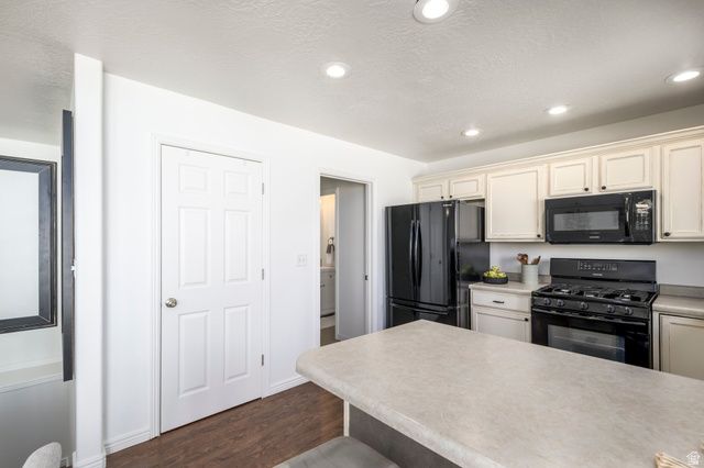 2122 N MILLET PL, Saratoga Springs, UT 84045