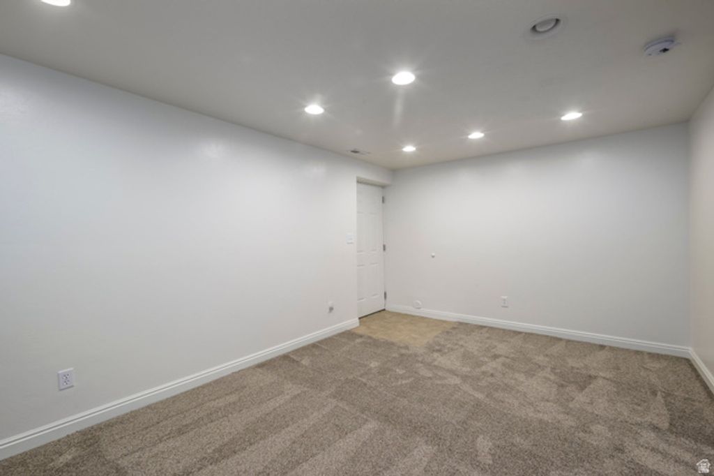 Image 29 of property listing at 2122 N MILLET PL, Saratoga Springs, UT 84045