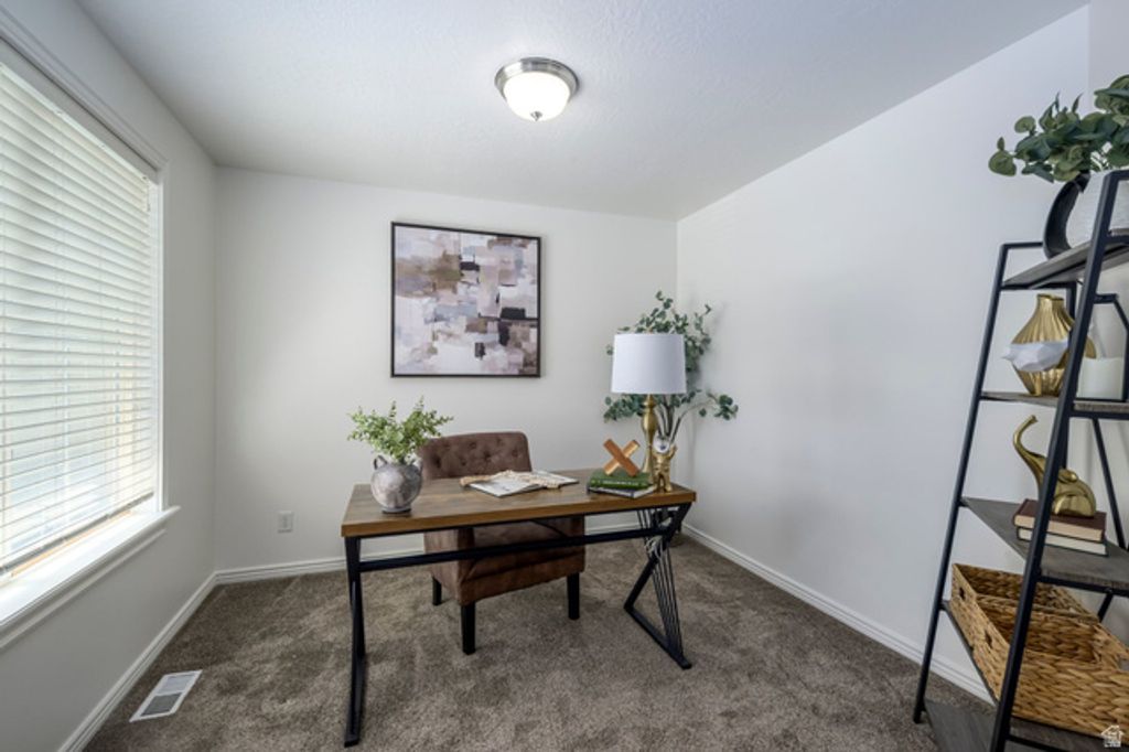 Image 5 of property listing at 2122 N MILLET PL, Saratoga Springs, UT 84045
