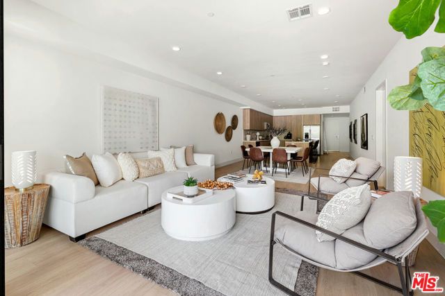 3651 Regal Place 401, Los Angeles, CA 90068