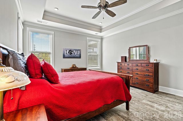 8718 Festival Way, Charlotte, NC 28215