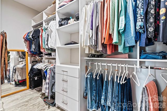 8718 Festival Way, Charlotte, NC 28215