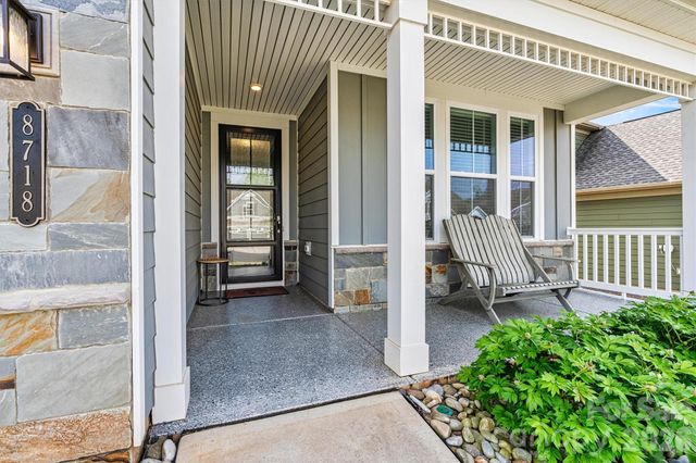 8718 Festival Way, Charlotte, NC 28215