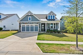 8718 Festival Way, Charlotte, NC 28215